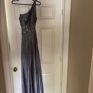 Elegant Evening/Prom Gown
